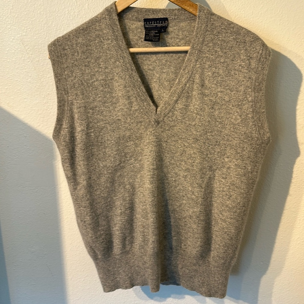 VTG Nordstrom lambswool/angora rabbits hair vest